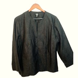 Eileen Fisher lightweight textured fabric button up jacket